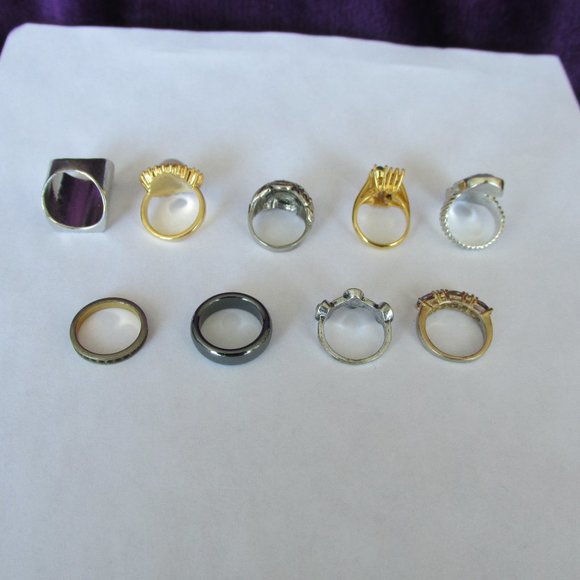Collection Lot Bundle 9 Costume Jewelry Rings Size Small 4-5.75 - Picture 2 of 11